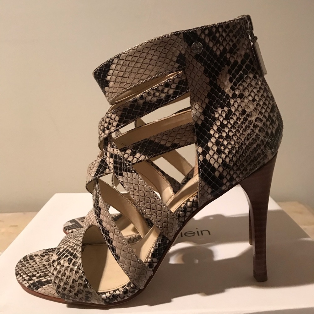 Calvin Klein Wynne Python Print sandal size 8